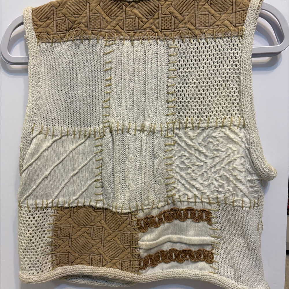 Women’s Cache Vest Knit Patchwork Great Buttons F… - image 4